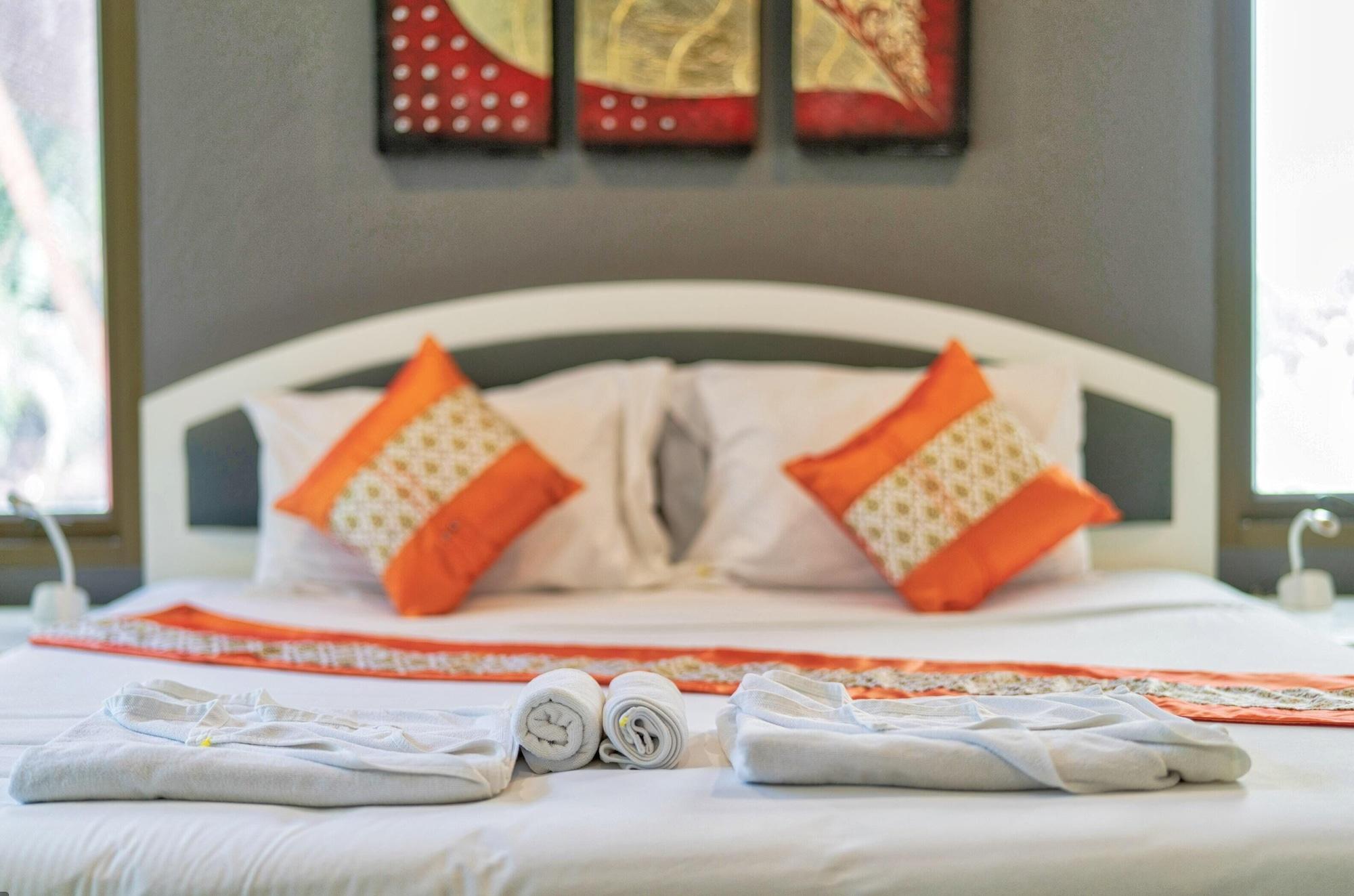 Sai Rougn Residence - Sha Extra Plus Patong Luaran gambar